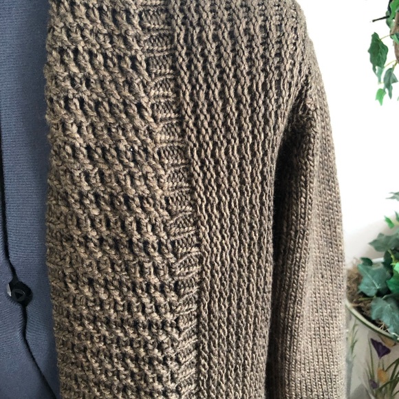 Women’s NWOT tags Cardigan Sweater Coat with Beautiful Knit Patterns SIZE L - Picture 3 of 9